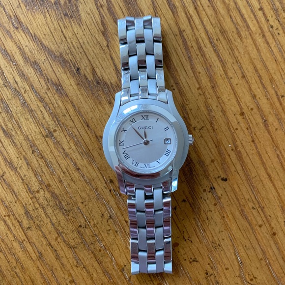 Vintage GUCCI stainless steal watch - Picture 3 of 7